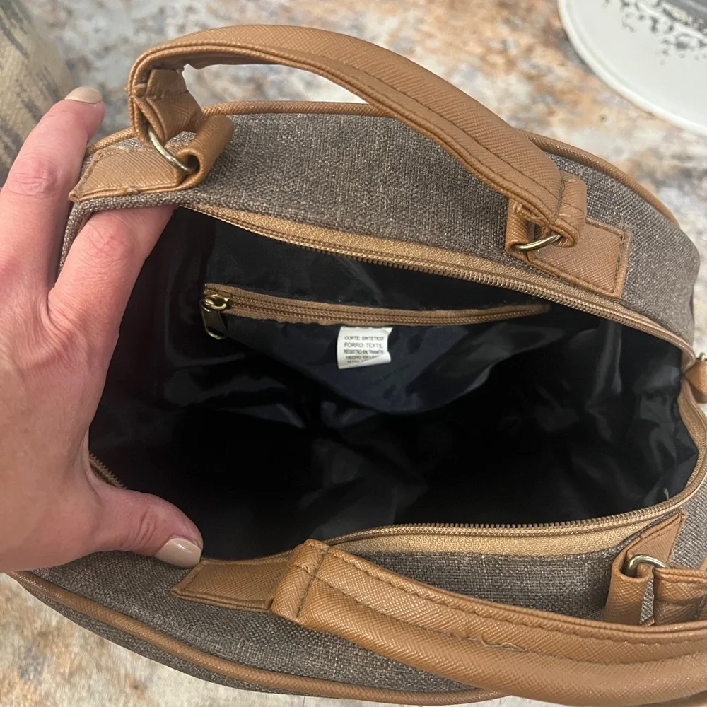 Belo Horizonte Since 1965 Embroidered Artisan Round Bag - Picture 8 of 11